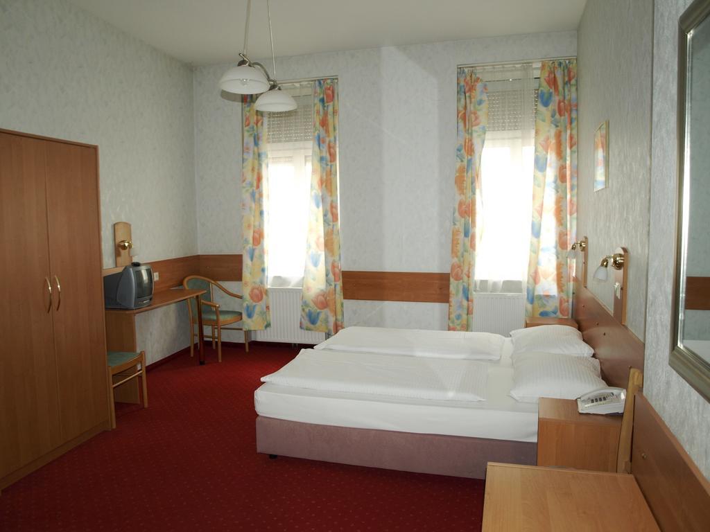 Hotel Stalehner Wien Rum bild