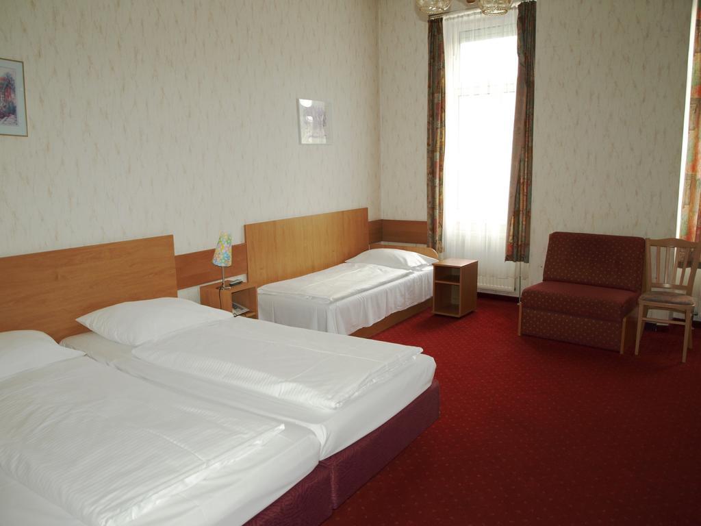 Hotel Stalehner Wien Rum bild